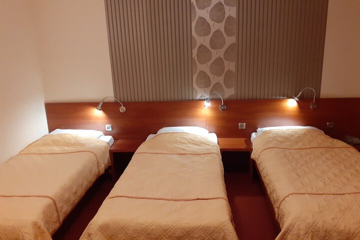 Room 8 of 45