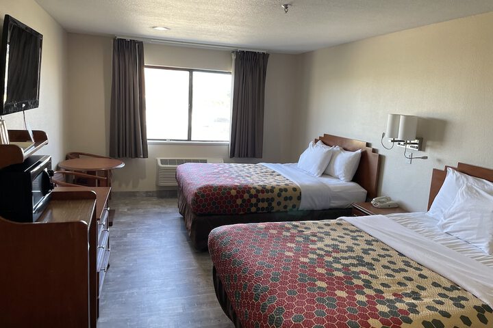 Room 3 of 20