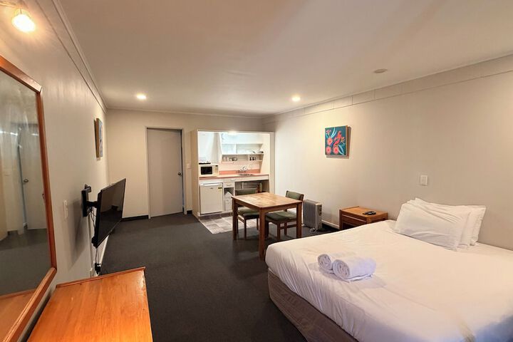 Room 17 of 48