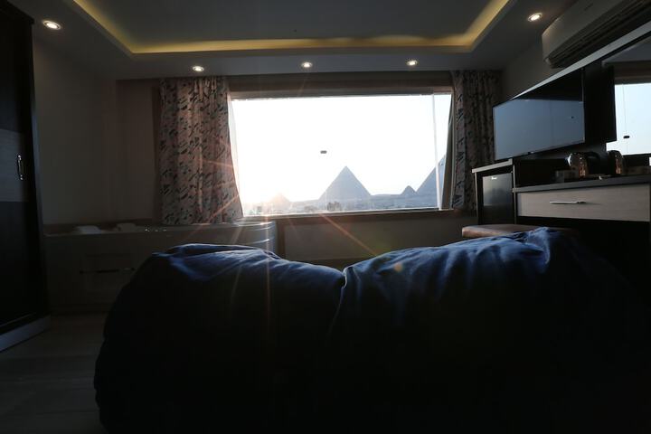 Room 3 of 139
