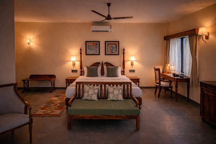 Room 15 of 40