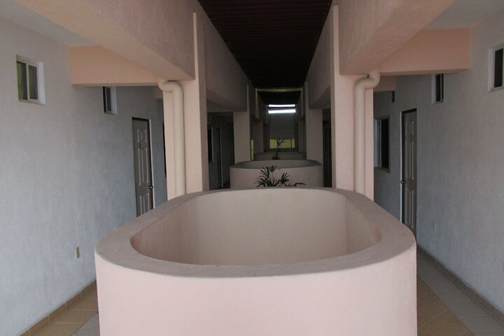 Ballroom/Hall 61 of 78