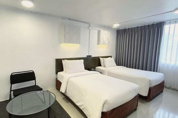 Room 15 of 47