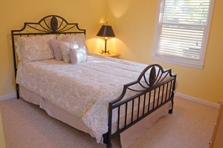 Room 108 of 400