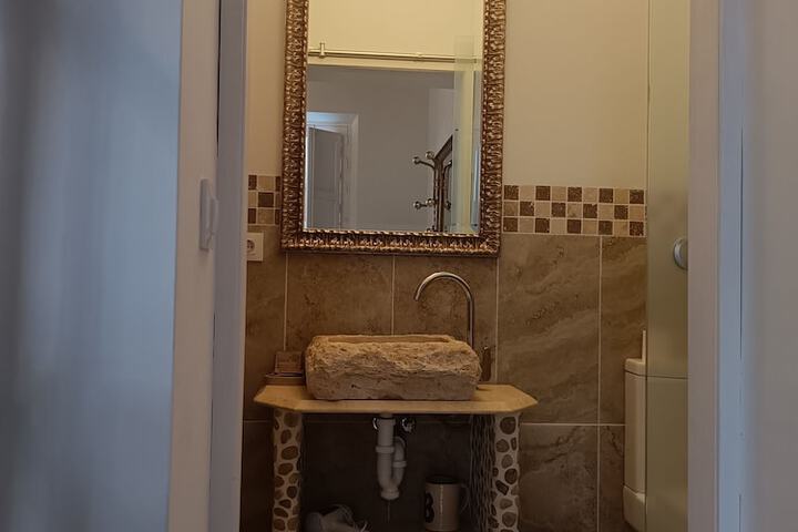 Room 42 of 52