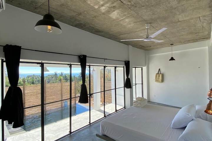 Room 5 of 125