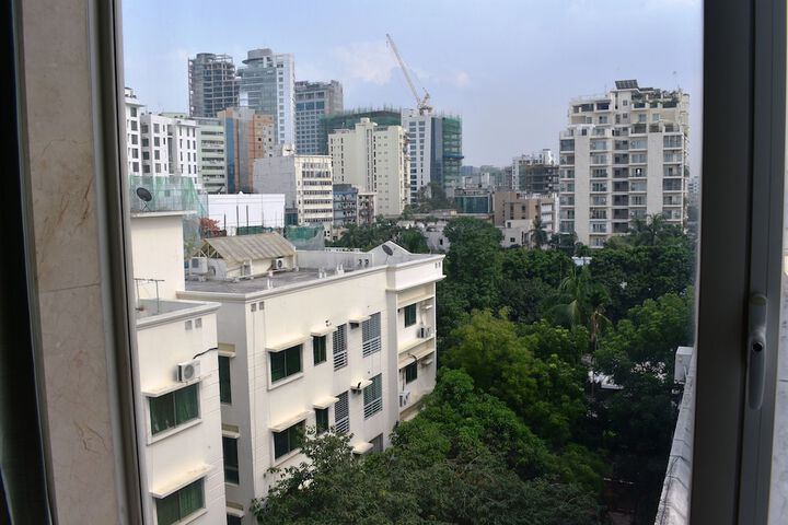 Hotel Exterior 70 of 71