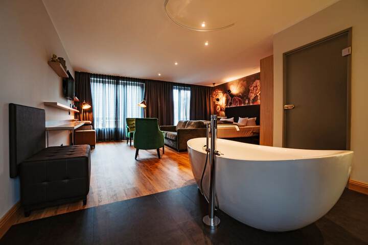 Room 14 of 39