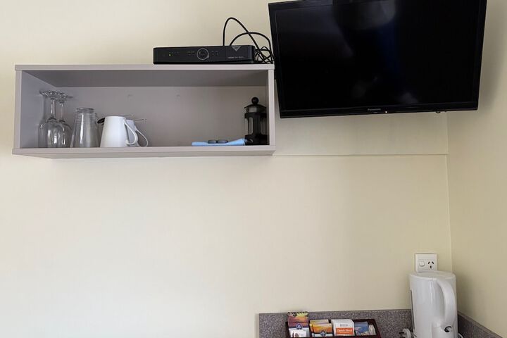 Room 17 of 49