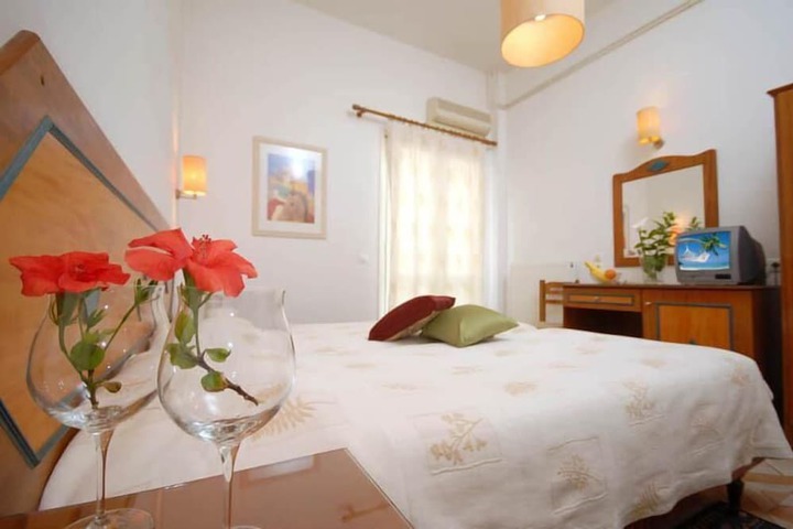 Room 5 of 30