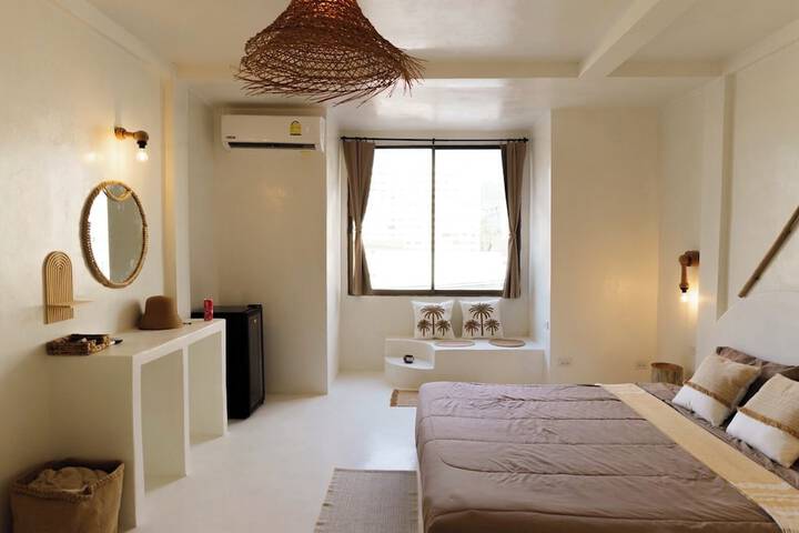 Room 15 of 27