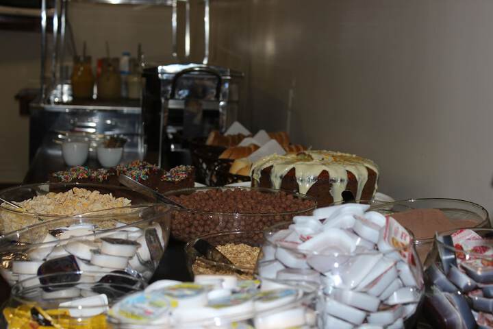 Dining 66 of 92