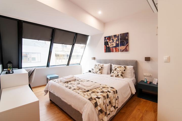 Room 21 of 43