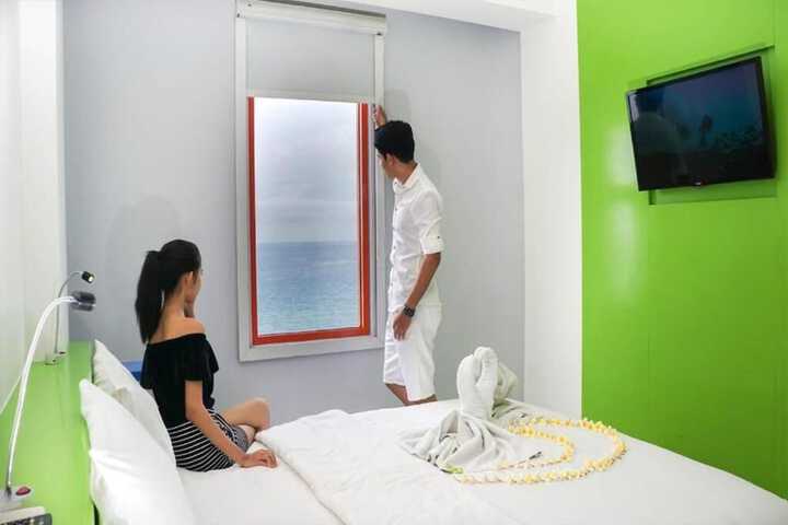 Room 10 of 55