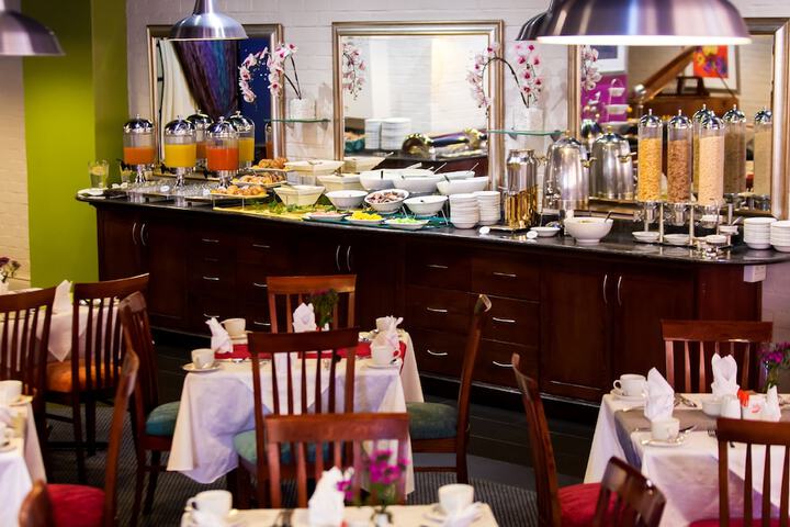 Breakfast/Coffee Service 17 of 31