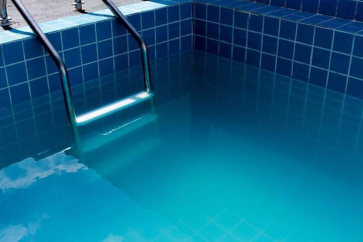 Pool 87 of 104