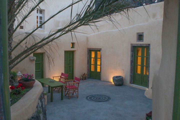 Hotel 7 of 29