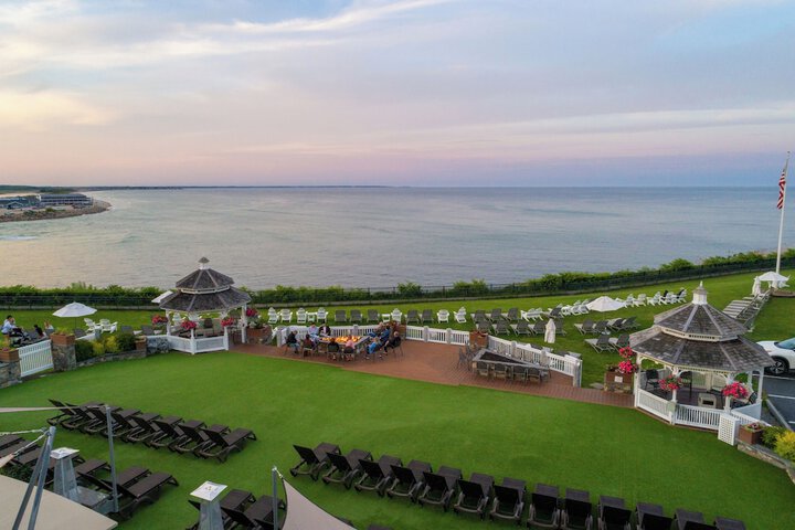 Hotel Exterior 87 of 98