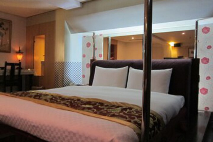 Room 32 of 91