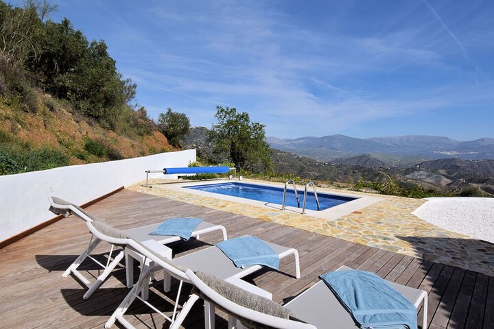 General 13 of 26