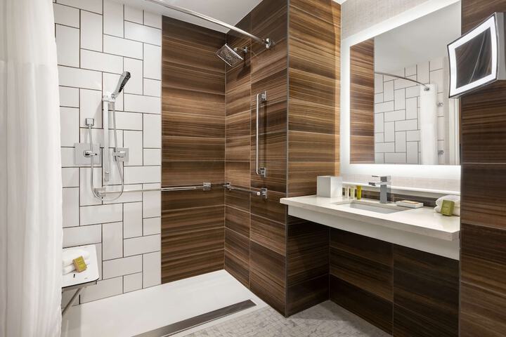 Bathroom shower