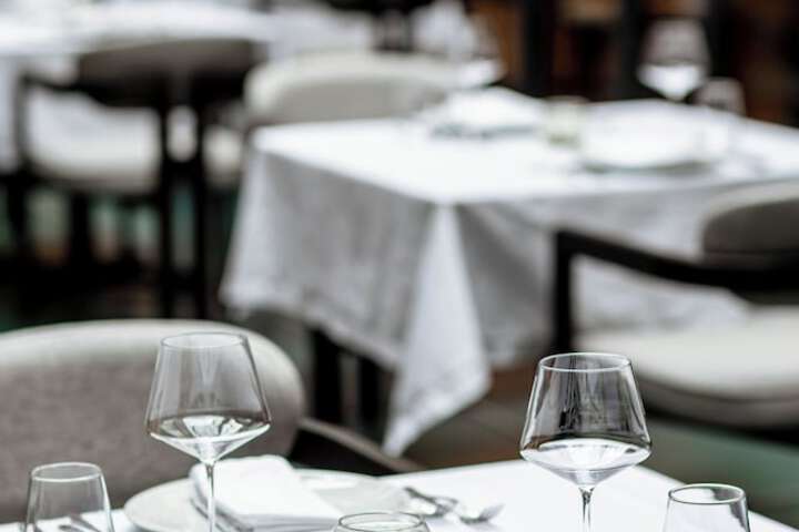 Dining 132 of 176