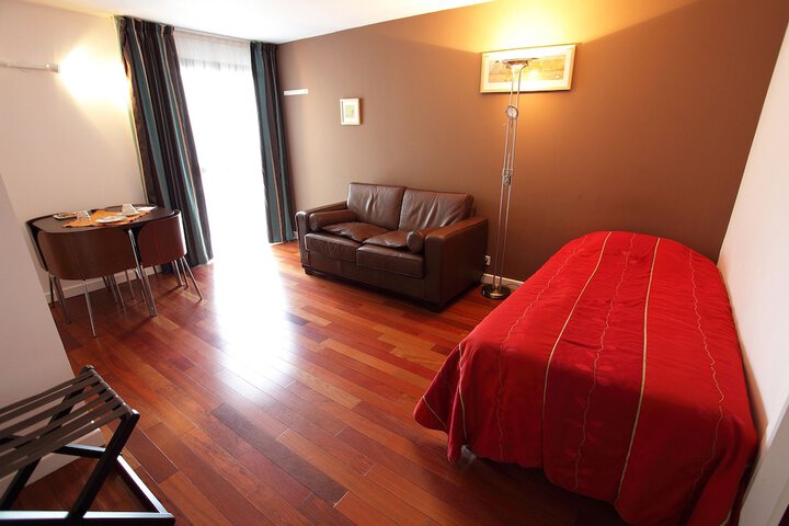Room 14 of 62