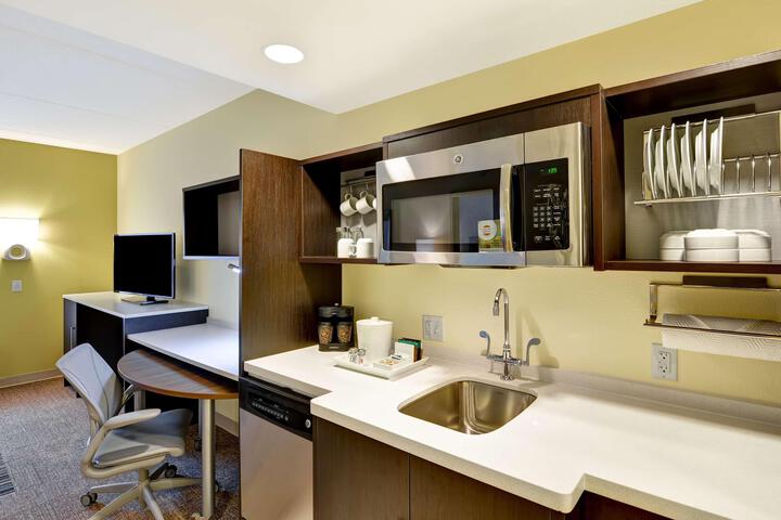 1 King Bed Studio Suite (11 of 13)