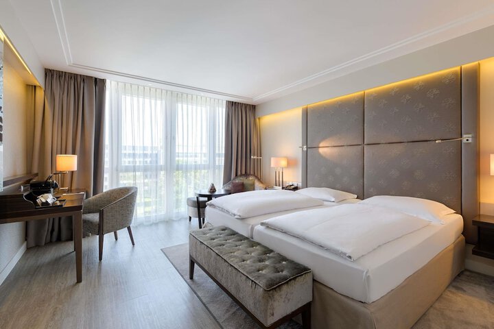 Room 50 of 159