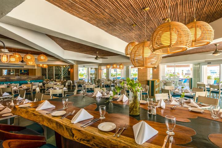 Dining 126 of 160