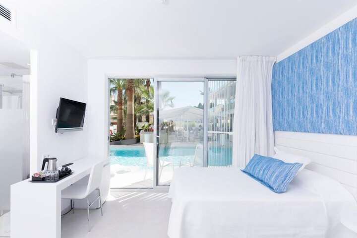 Room 106 of 282