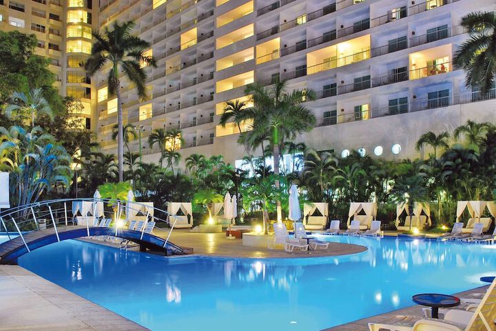 Pools & Facilities