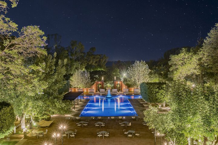 Pool 50 of 170