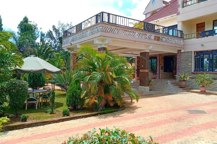 Hotel 14 of 16