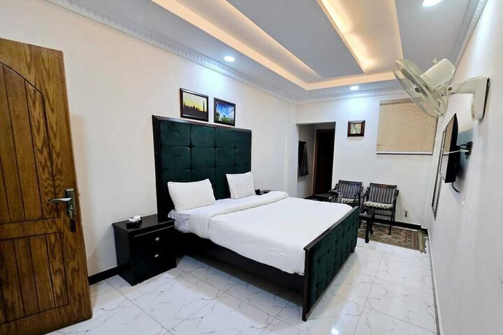 Room 42 of 87