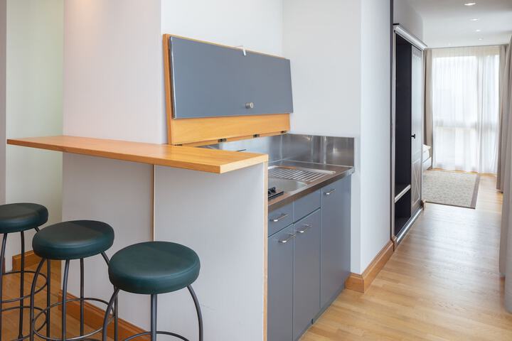 Private kitchenette
