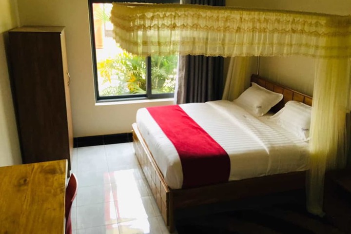 Room 7 of 47