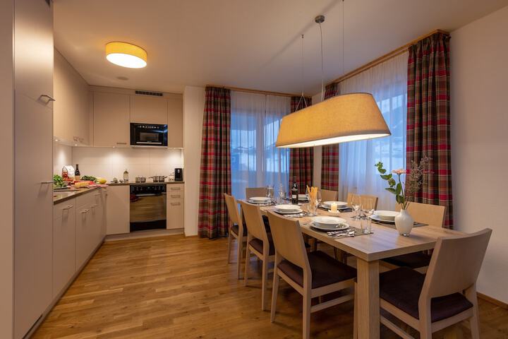 Dining Photos