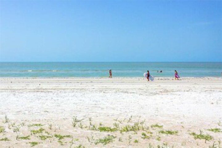 Beach 26 of 80