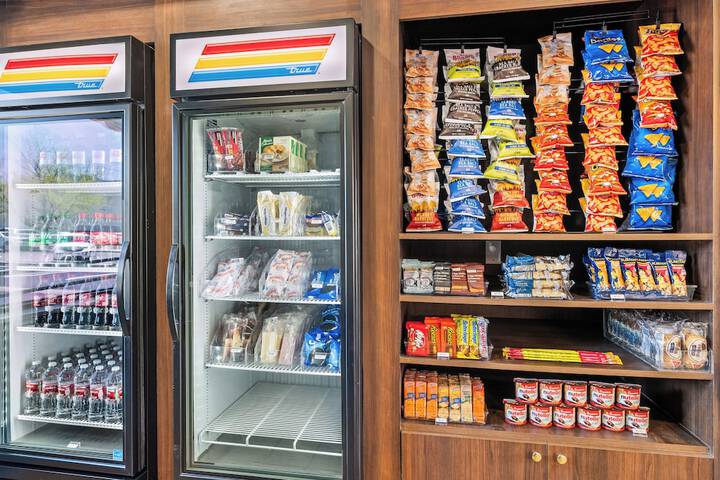 Snack bar