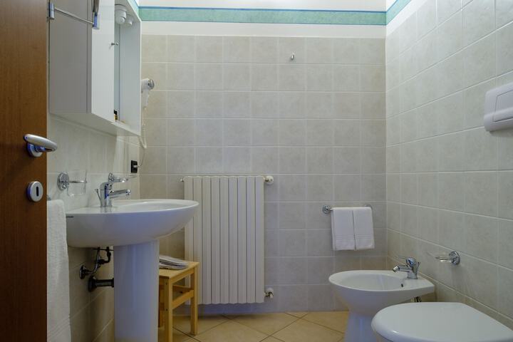 Room 90 of 115