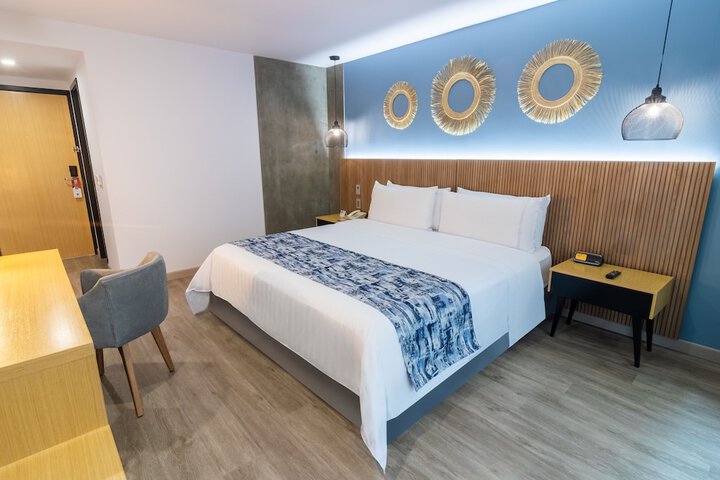 Room 20 of 77