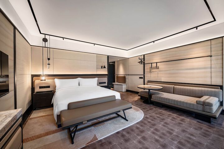 Room 11 of 50