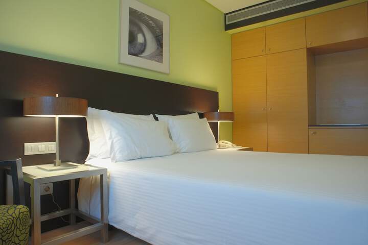 Room 9 of 44