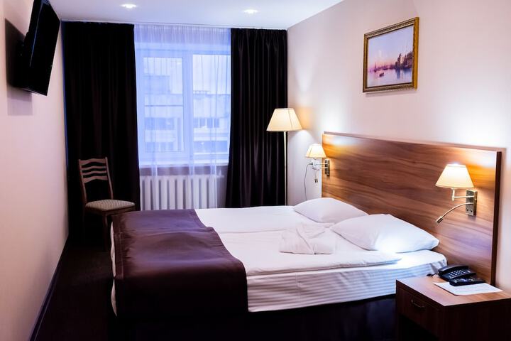 Room 15 of 116