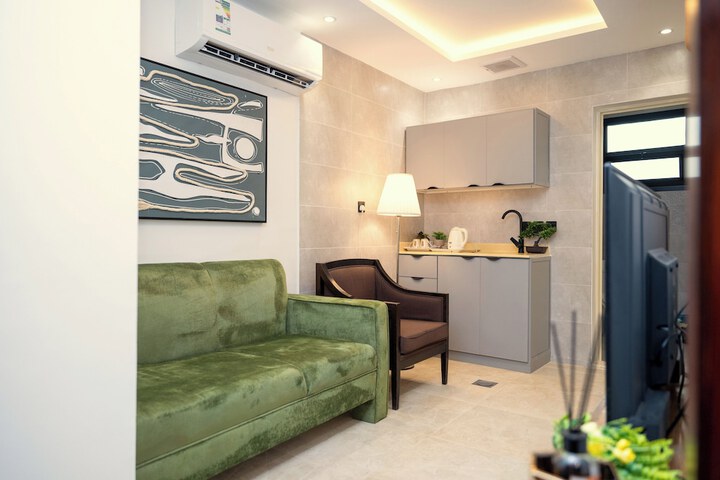 Room 21 of 32