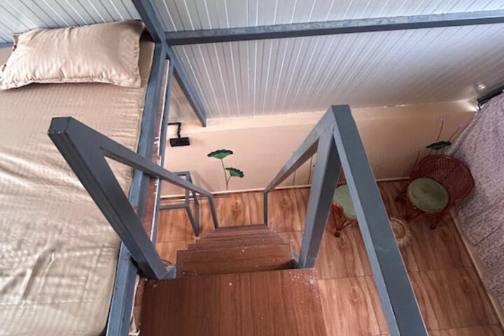 Room 2 of 43