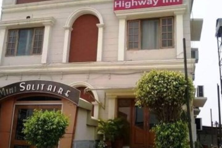 Motel Highway Inn