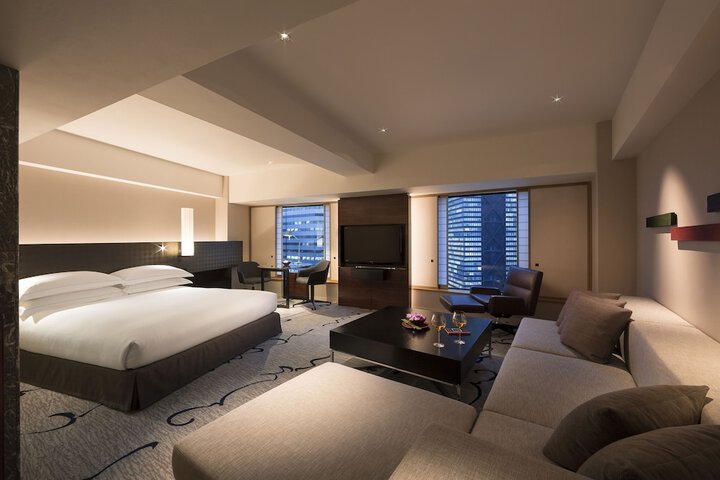 Room 3 of 116