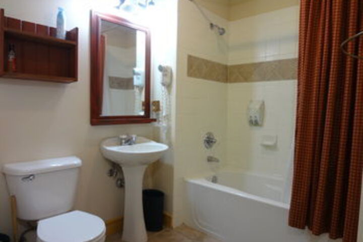 Room 2 of 58